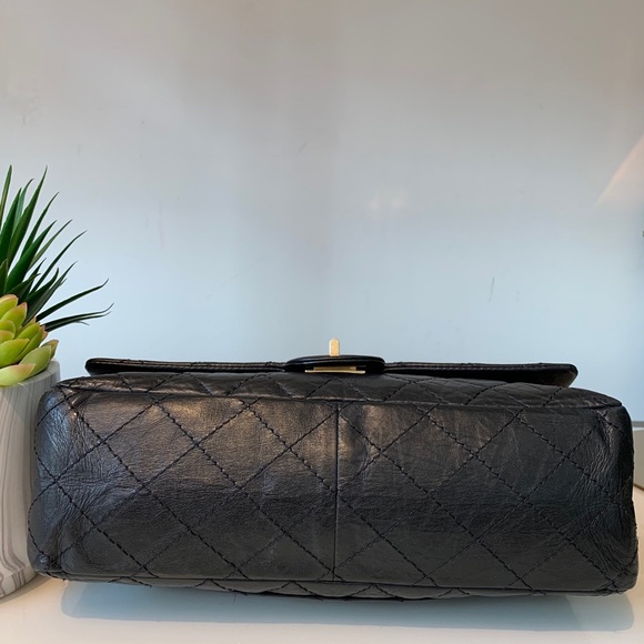 Chanel Reissue 2.55 (size 226) - Picture 4 of 7